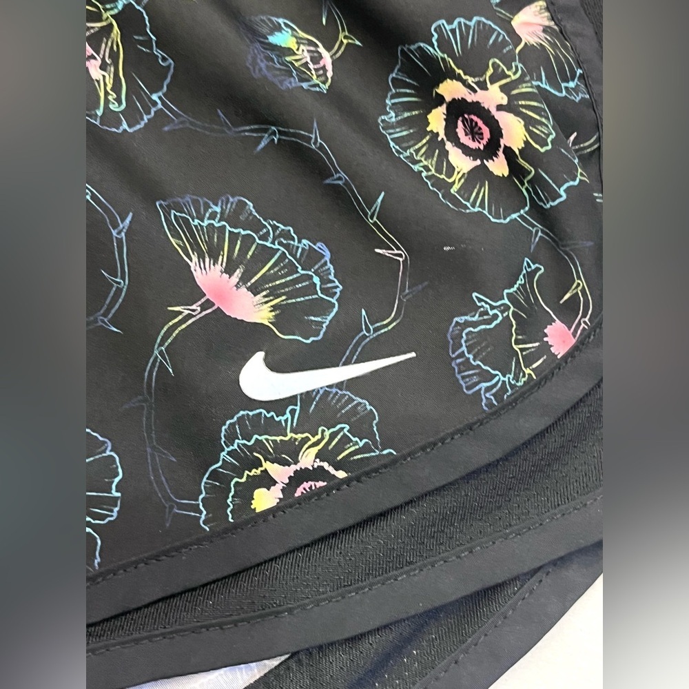 Nike Women's Tempo Dri-Fit Black Floral Print Running Athletic Drawstring Shorts - Picture 6 of 16